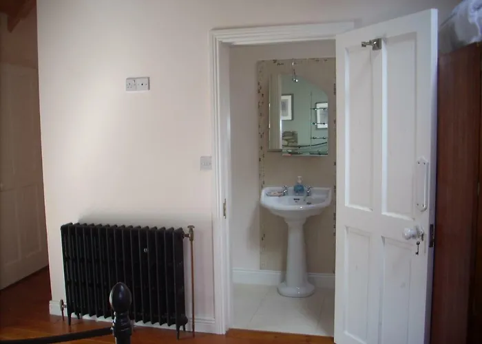 The Old House Feriehus Carrick-on-Suir